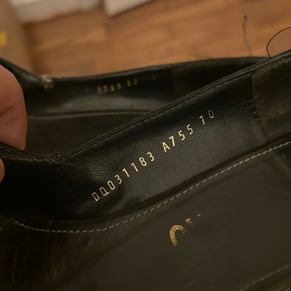 Ferragamo pumps with stitch details size 10 - Picture 5 of 6